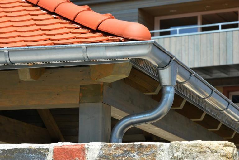 Travaux de zinguerie à Gray pour une toiture parfaitement étanche