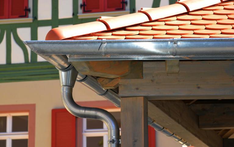 Choisir un couvreur à Gray, critères et savoir-faire essentiels